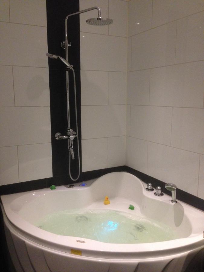 Beach Rose, 1 Free Parking, 2 Min. From Beach, Jacuzzi Noordwijk Ngoại thất bức ảnh